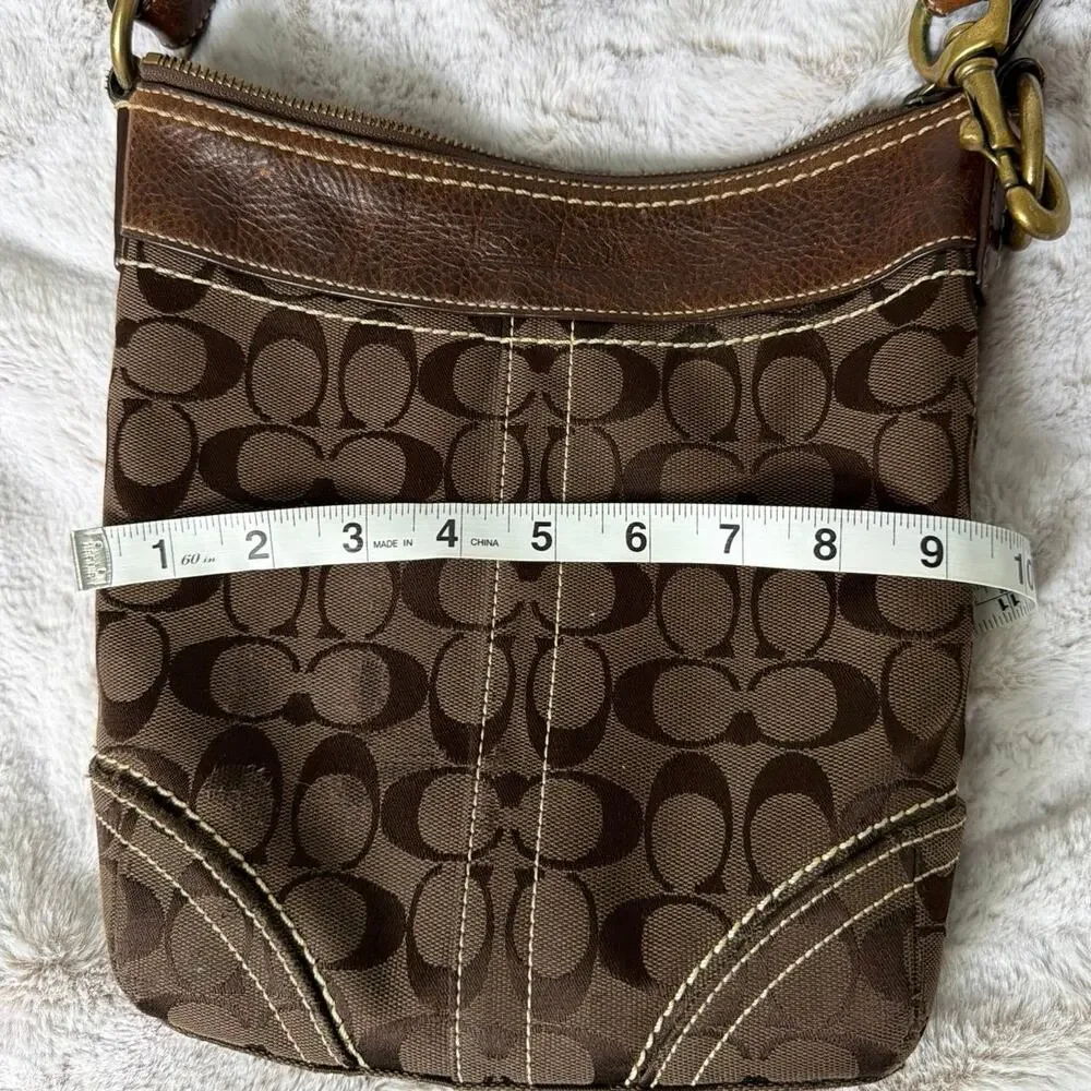 Coach Shoulder Bag - Picture 4 of 11